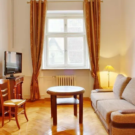 Moderion - Market Squar South Daire *