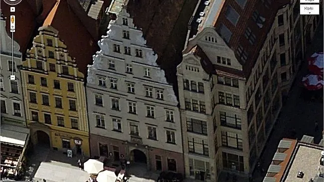 Moderion - Market Squar South