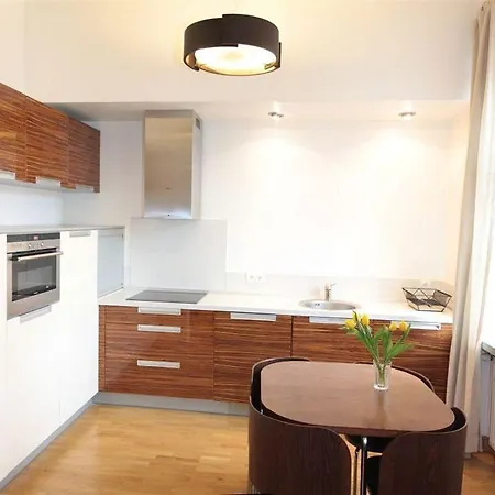 Moderion - Market Squar South *