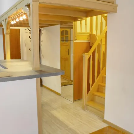 Moderion - Market Squar South Апартаменты Вроцлав